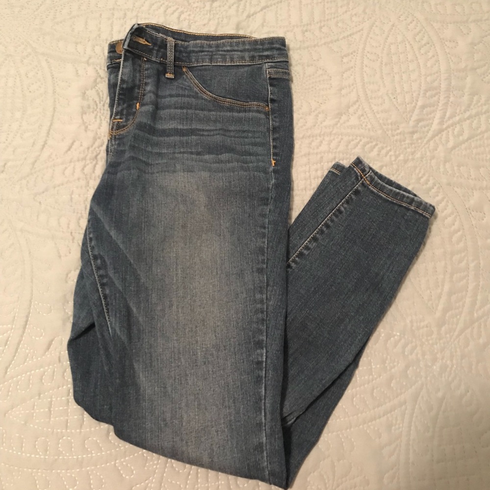 Mid rise jeggings
